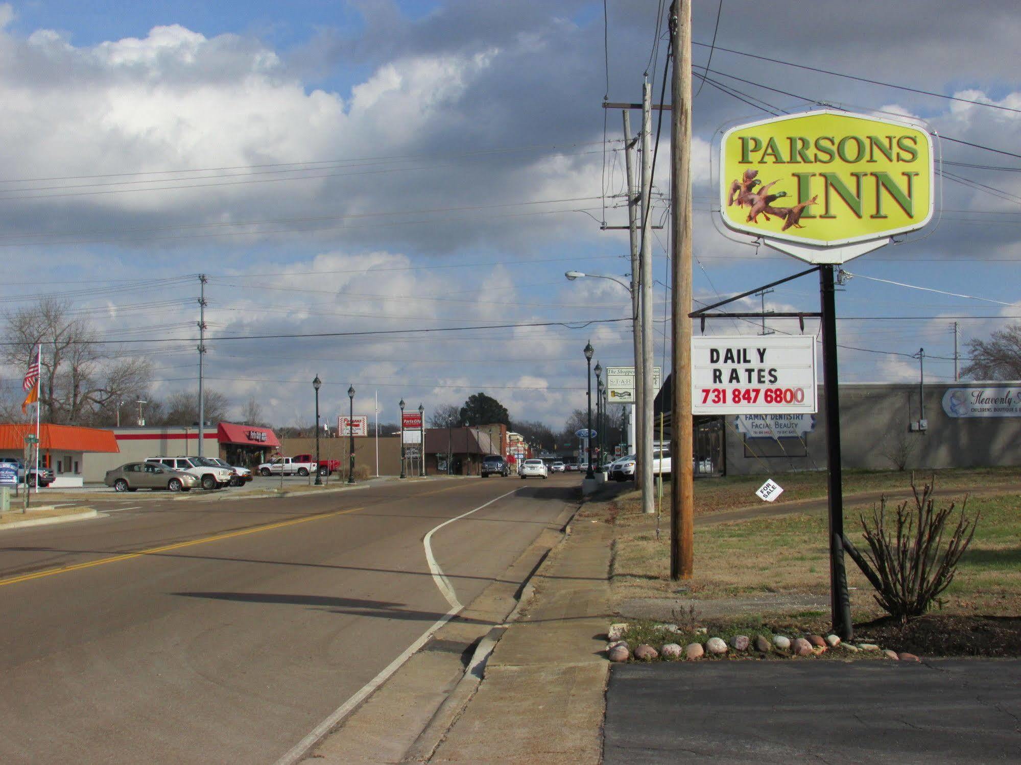 Parsons Inn Downtown Parsons,Tn Exterior foto